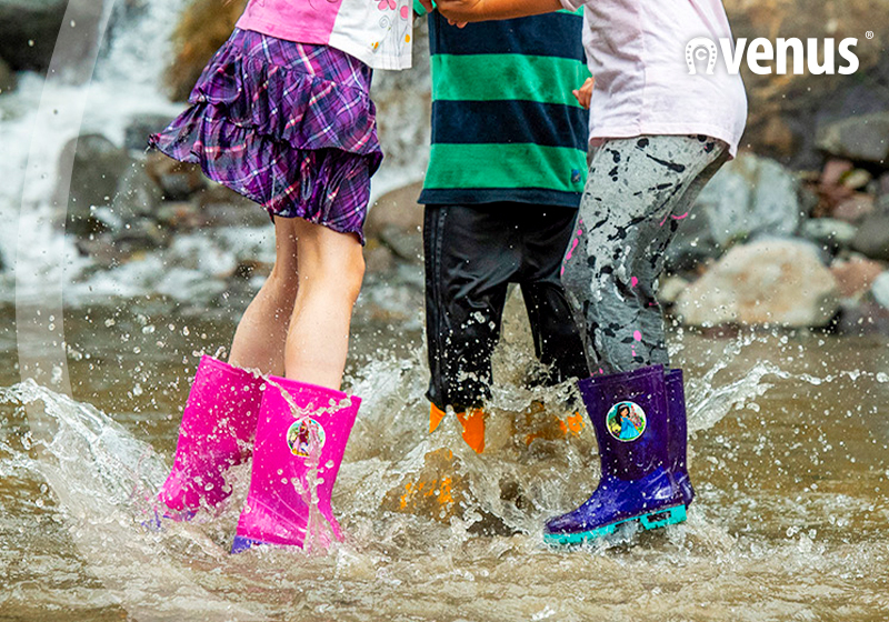 botas e impermeables para niñas